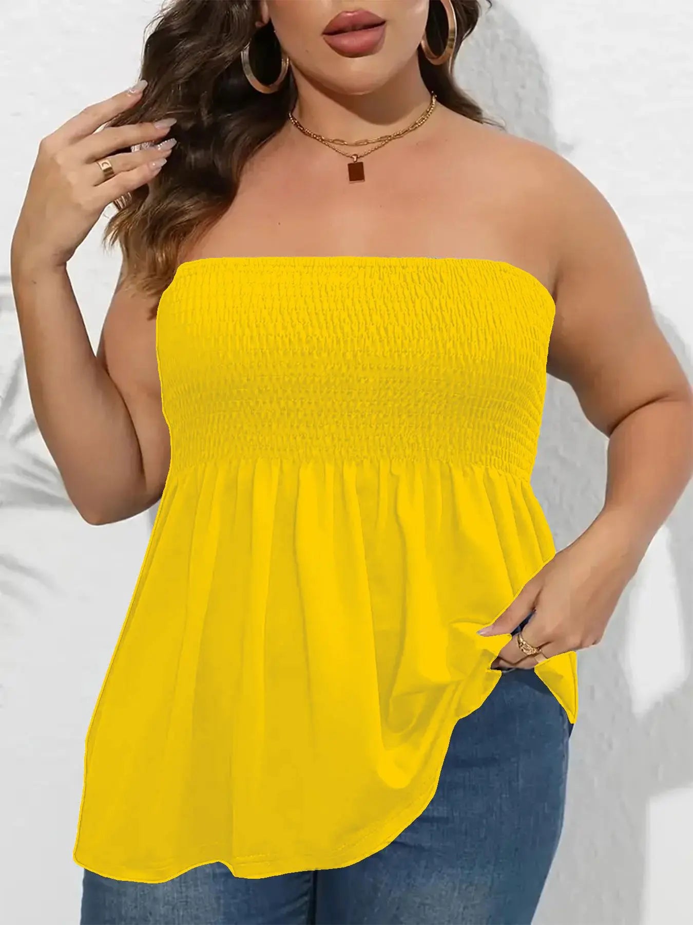 Plus Size Solid Ruffle Hem Shirred Tube Top, Boho Fashion Chic Elegant Style Tops, Lady Strapless Top, Womenswear, Casual Sleeveless Strapless Black Top